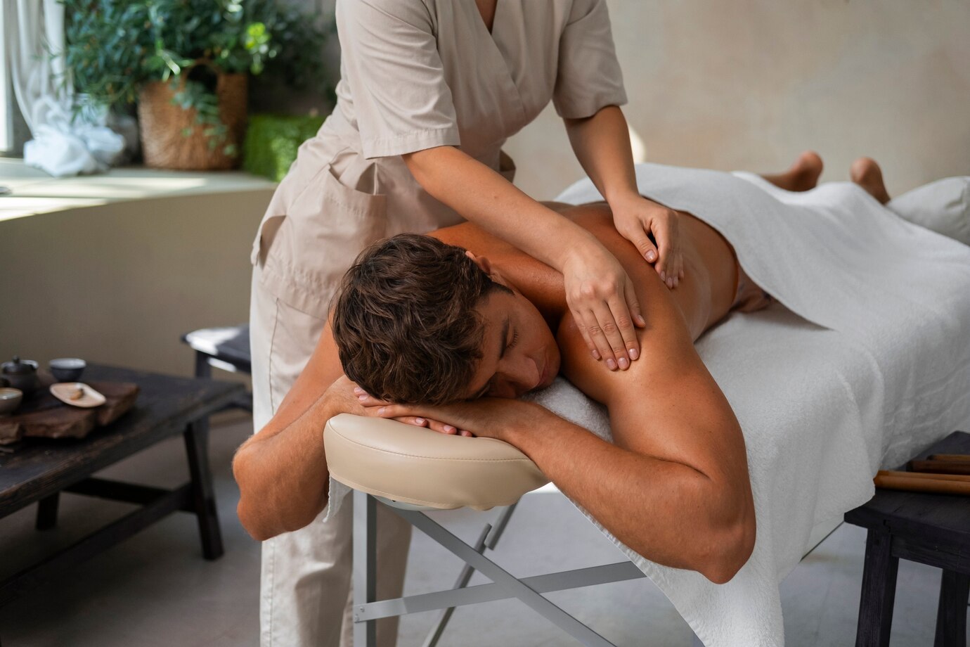 Balinese Massage at Alora Russian Thai Spa